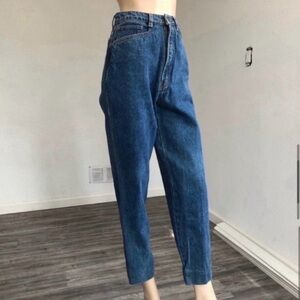 High-Waisted Dark Blue Vintage-Style Jeans